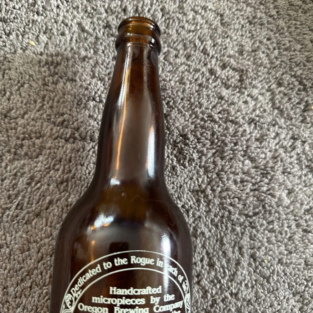 Rogue Oregon Brewing Co. St. Rogue Red Ale 22 oz Glass Bottle Breweriana Rare